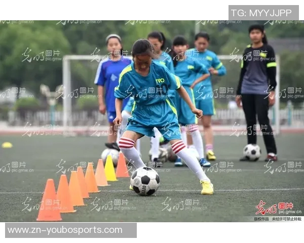 合肥U18女足教练郑伟强调稳扎稳打培养年轻球员的重要性 合肥U18女足教练郑伟强调稳扎稳打培养年轻球员的重要性