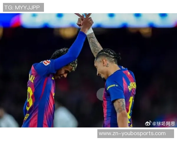 阿斯报报道巴萨与巴黎在环球足球奖颁奖典礼中荣获多项大奖