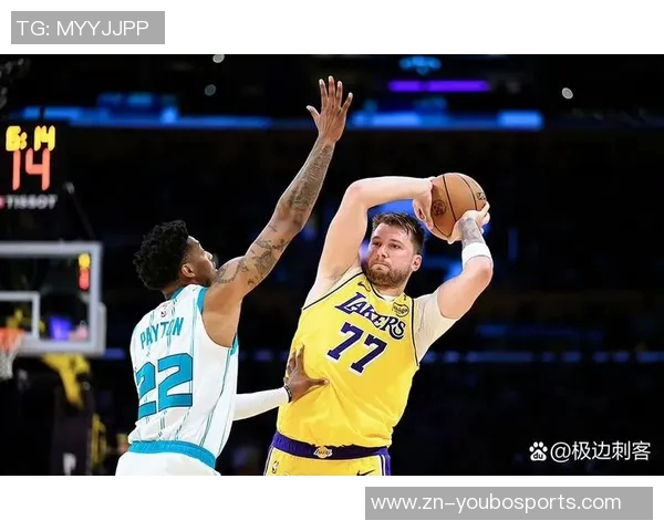 东契奇状态起伏全场23投8中三分球命中5次贡献25分2篮板7助攻