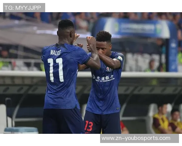 申花上赛季与海港争冠失利本赛季再度追赶仅差2分屈居亚军